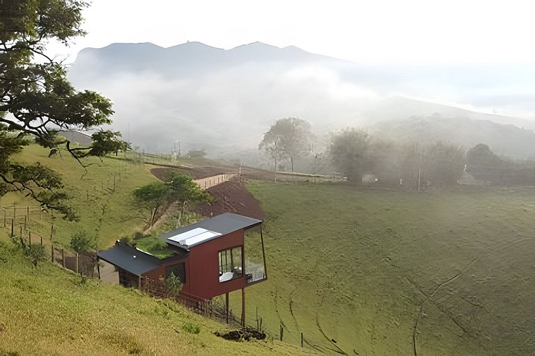 Refúgio do Baú Cabana Tekoá teto de vidro e cinema