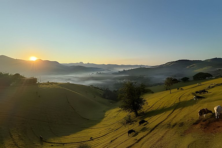Refúgio do Baú Cabana Tekoá teto de vidro e cinema