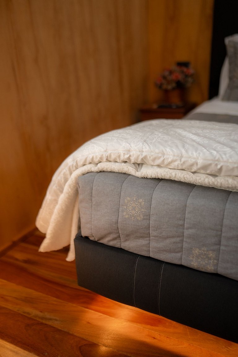 Refúgio do Baú Cabana Tekoá teto de vidro e cinema