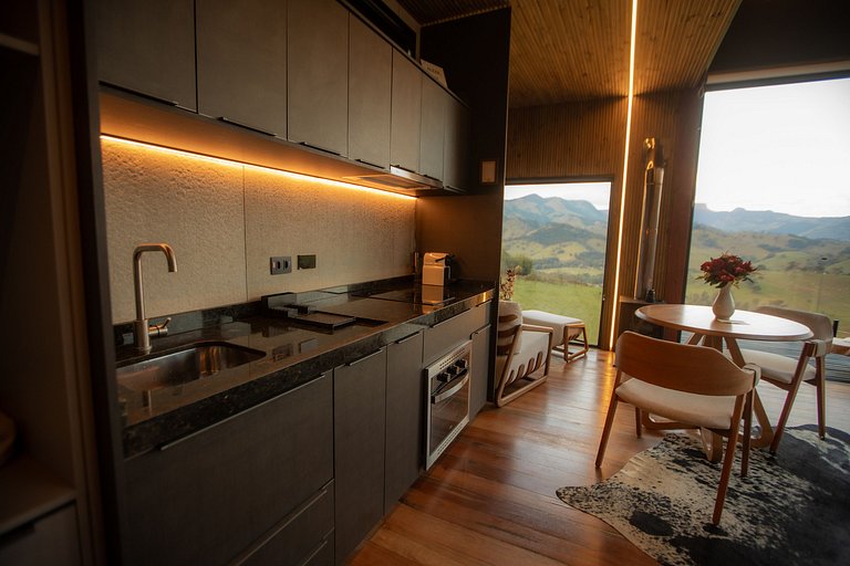 Refúgio do Baú Cabana Tekoá teto de vidro e cinema