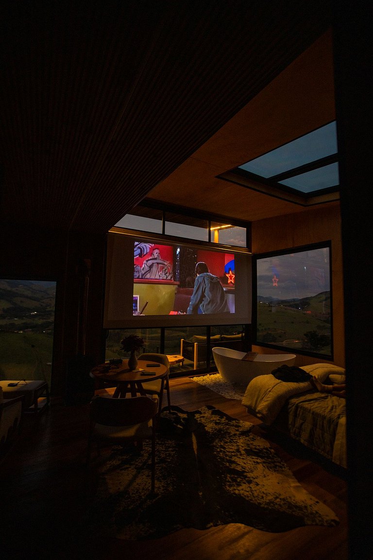 Refúgio do Baú Cabana Tekoá teto de vidro e cinema