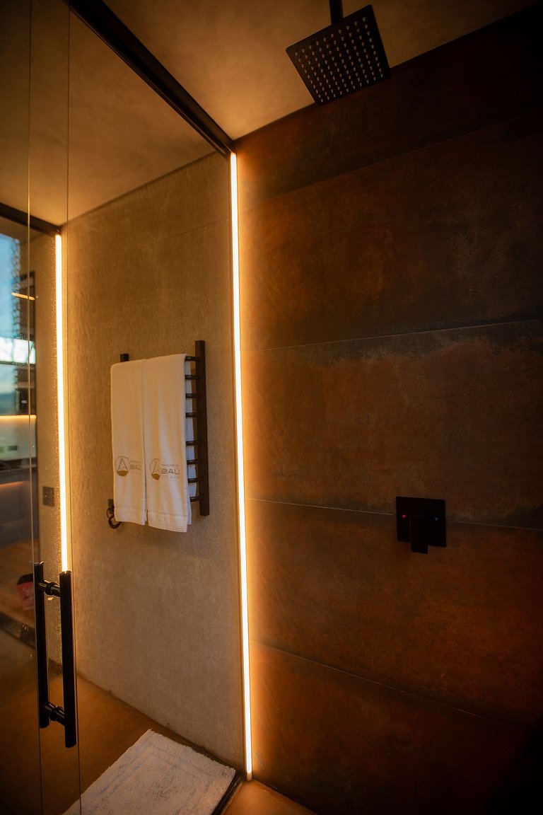 Refúgio do Baú Cabana Tekoá teto de vidro e cinema